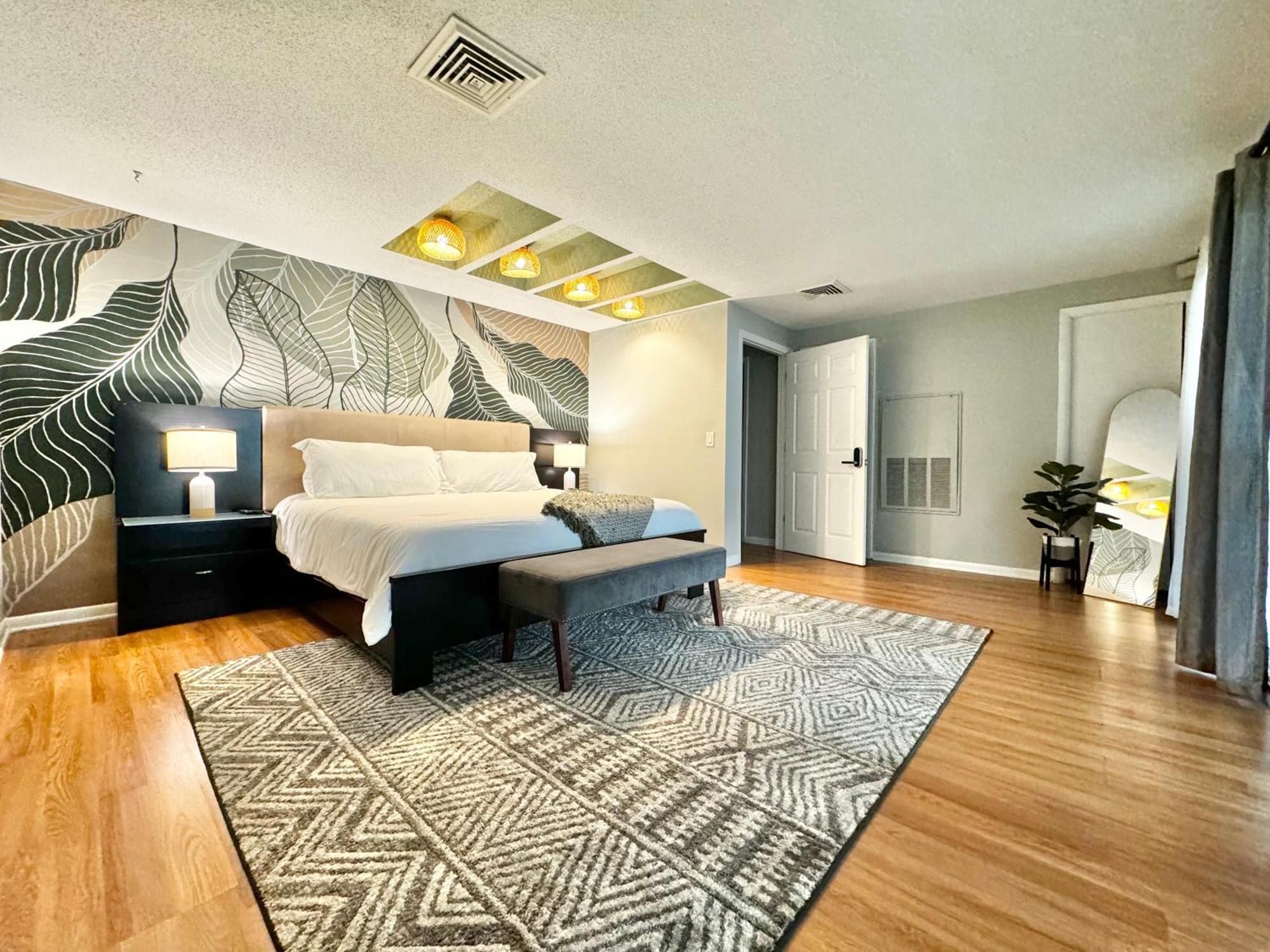 Spacious Lakefront House With Pool, Hottub, & Boating オーランド エクステリア 写真